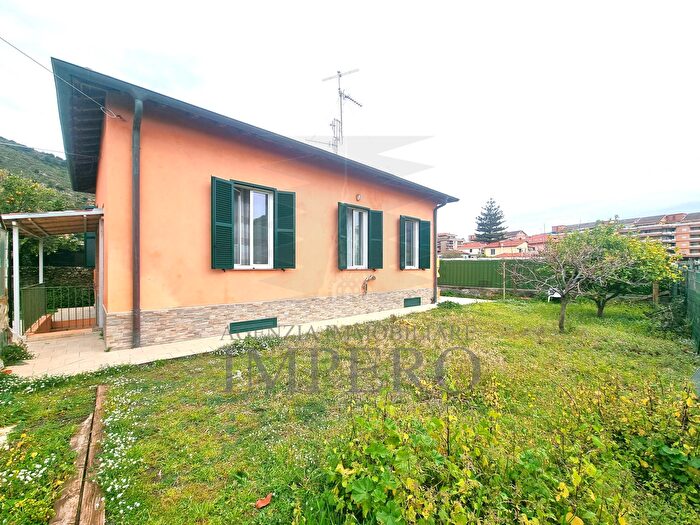 Casa con 5 locali in vendita in Via alla Spiaggia, Ventimiglia