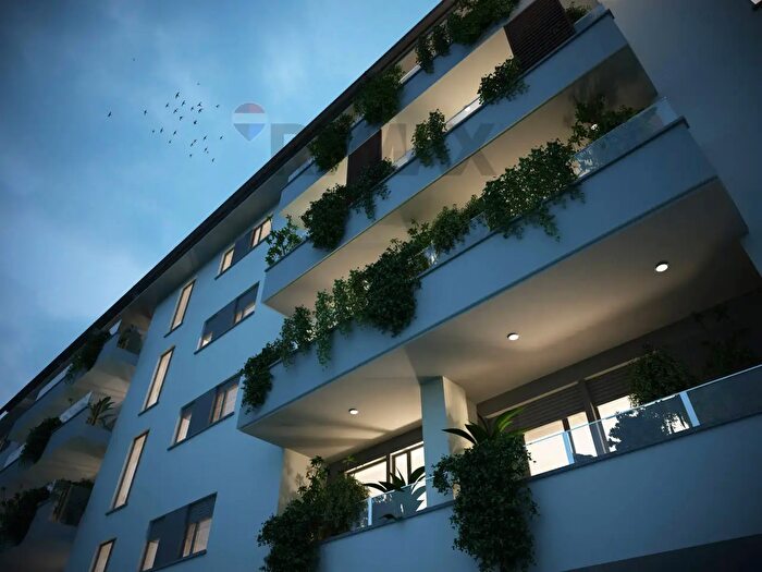 Appartamento trilocale in vendita in Milano