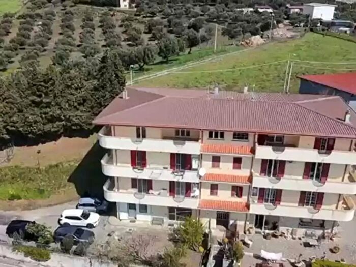 Appartamento con 5 locali in vendita in Via Giuseppe Sorbilli, Catanzaro