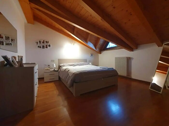 Appartamento trilocale in vendita in Due Carrare