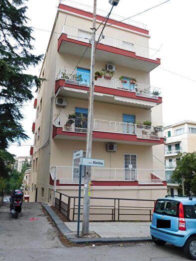 Appartamento quadrilocale in vendita in Via Corsica, Caltanissetta