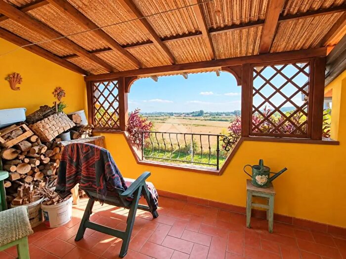 Casa con 5 locali in vendita in Via del Fossato, Prato