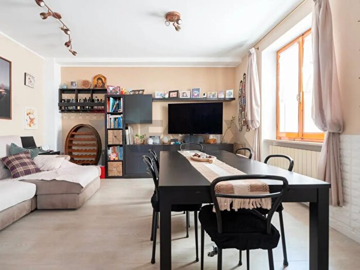 Appartamento con 6 locali in vendita in Via Piedaspri a, Serra San Quirico