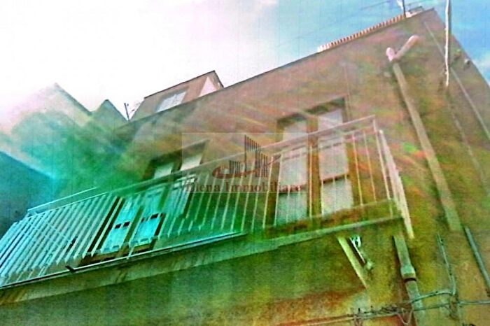 Casa con 8 locali in vendita in Alcamo