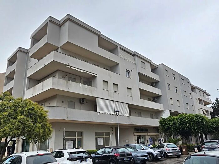 Appartamento con 5 locali in affitto in Via Resistenza Partigiana, Modica