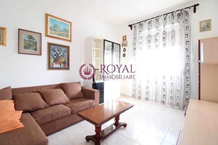 Appartamento trilocale in vendita in Scali delle Barchette, Livorno