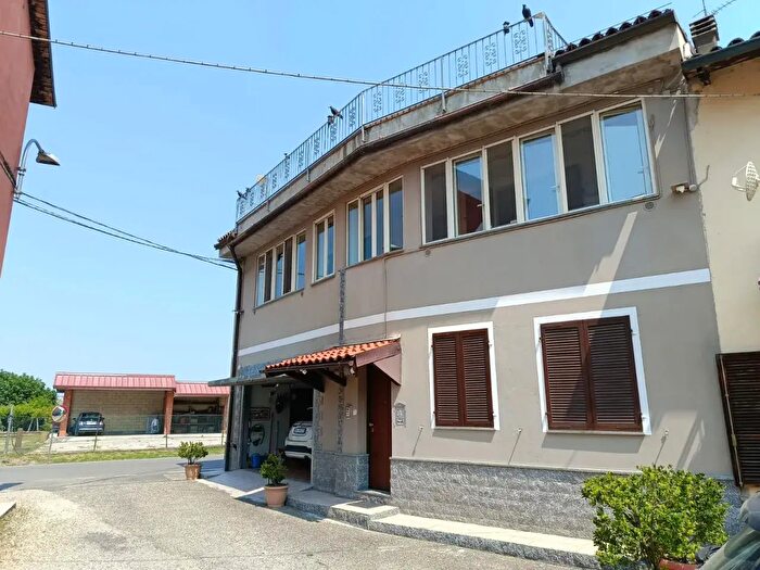 Casa trilocale in vendita in Strada Alessandria, Casale Monferrato