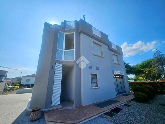 Appartamento con 5 locali in vendita in Via d Chiesa, San Giovanni Lupatoto