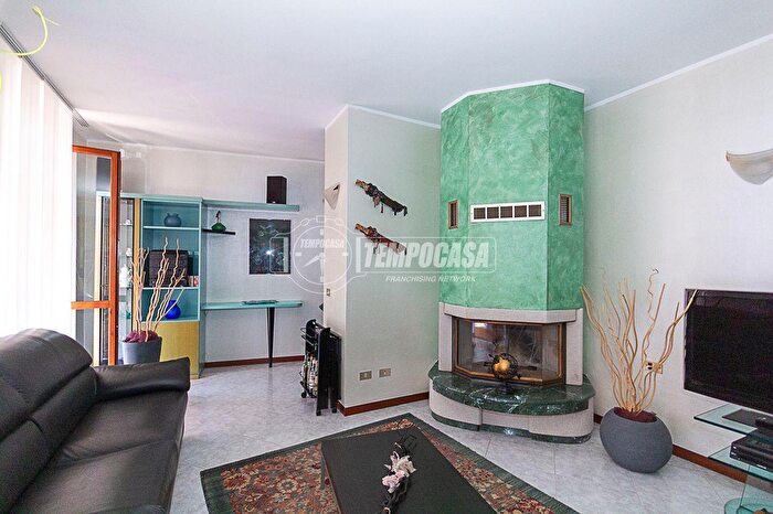 Casa quadrilocale in vendita in Caravaggio