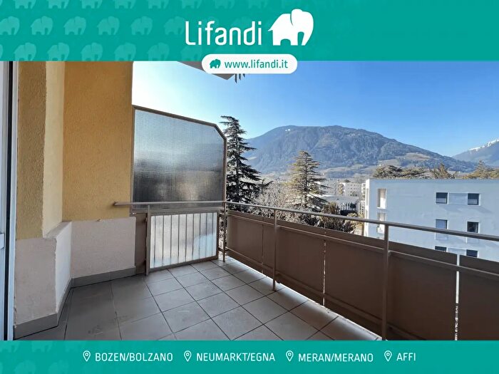 Appartamento trilocale in vendita in OttoHuberStraße Via Otto Huber, Merano