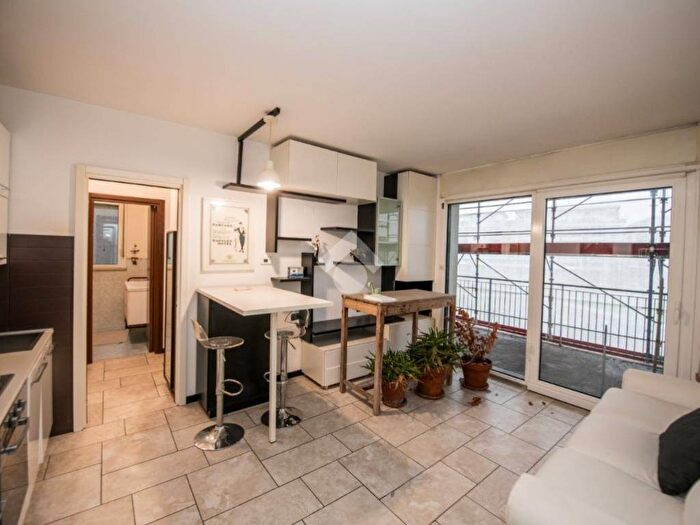 Appartamento bilocale in affitto in Via del Futurismo, Santa Giulia, Milano