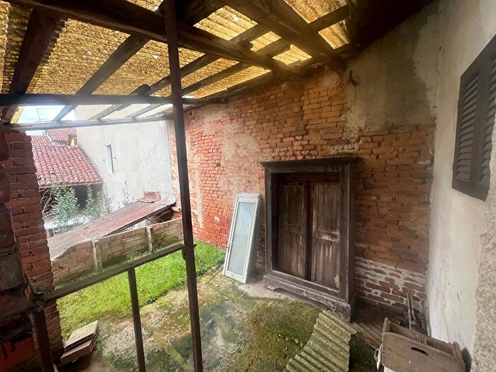 Casa con 9 locali in vendita in Via Pandolfo, Gambolo