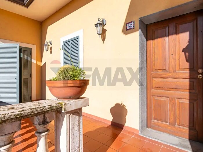 Casa con 5 locali in vendita in Via Giovanni Verga, Piedimonte Etneo