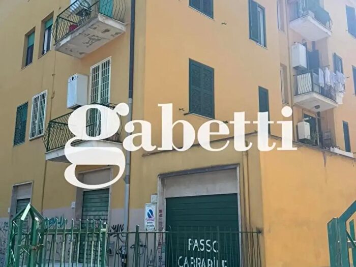Appartamento bilocale in vendita in Via delle Palme, Roma