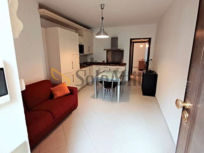 Appartamento bilocale in affitto in Rovereto, Milano