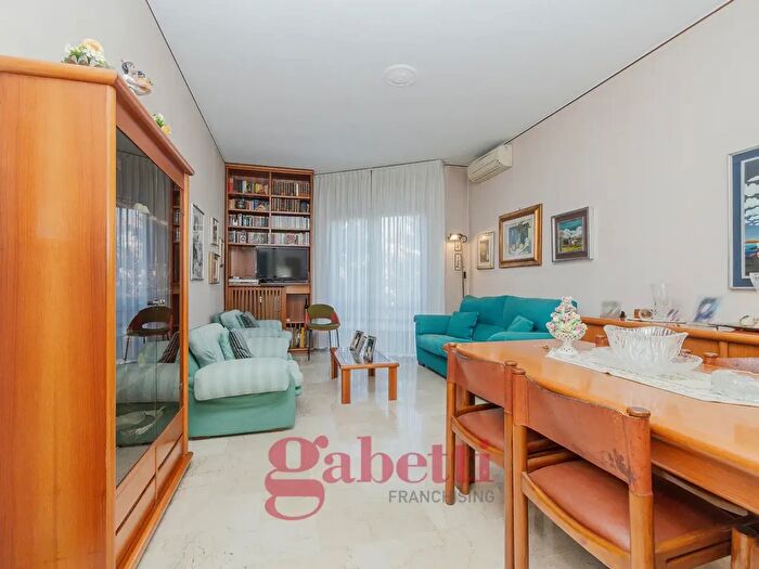 Appartamento trilocale in vendita in Via Pietro Rubens, Milano