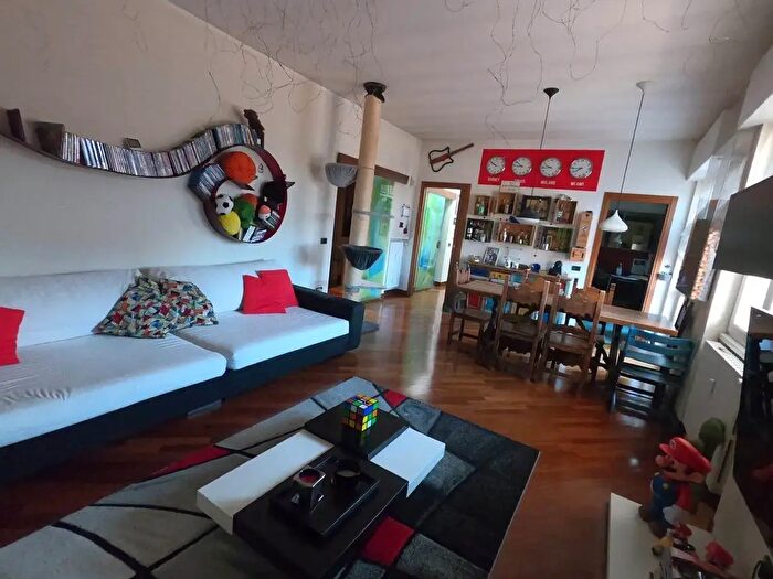 Appartamento quadrilocale in vendita in Via XXV Aprile, Cinisello Balsamo