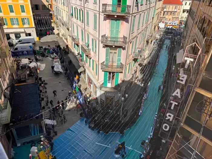 Appartamento con 5 locali in vendita in Corso Giacomo Matteotti, Sanremo