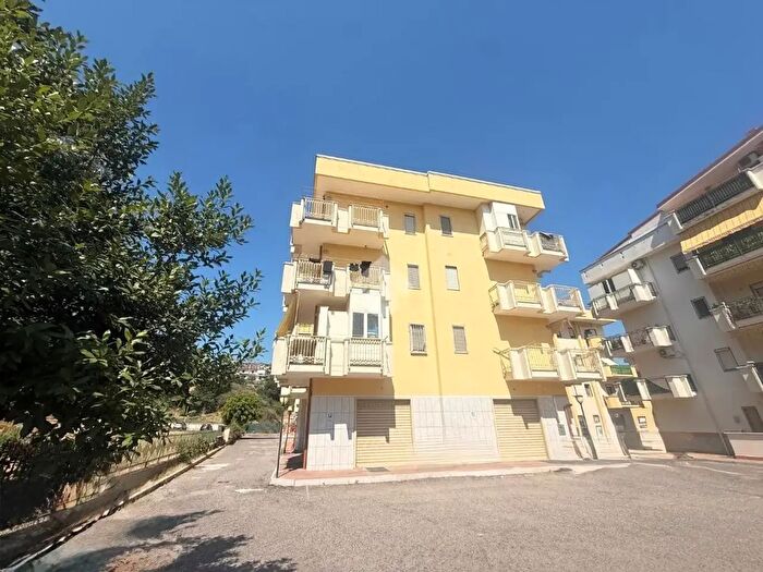 Appartamento trilocale in vendita in Via Giuseppe Casciaro, CoriglianoRossano
