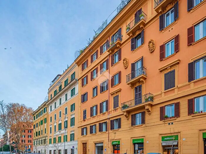 Appartamento bilocale in affitto in Via Giovanni Bettolo, Roma