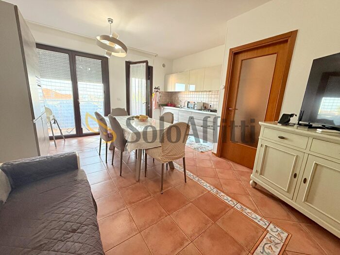 Appartamento trilocale in affitto in Via Poggi, San Benedetto Del Tronto