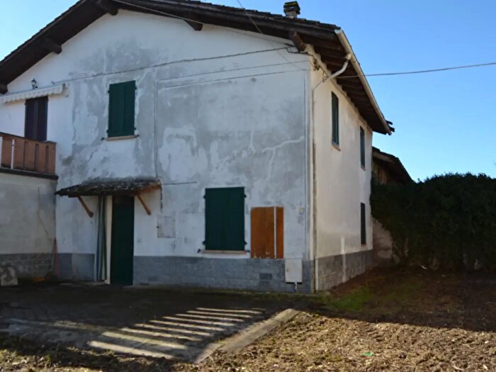 Casa con 5 locali in vendita in Borgonovo Val Tidone