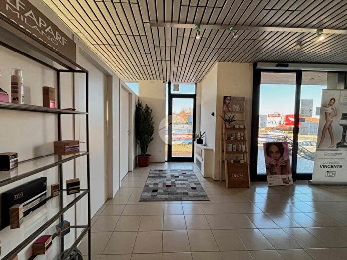 Appartamento con 5 locali in affitto in Via L Pirandello, Cerese, Borgo Virgilio