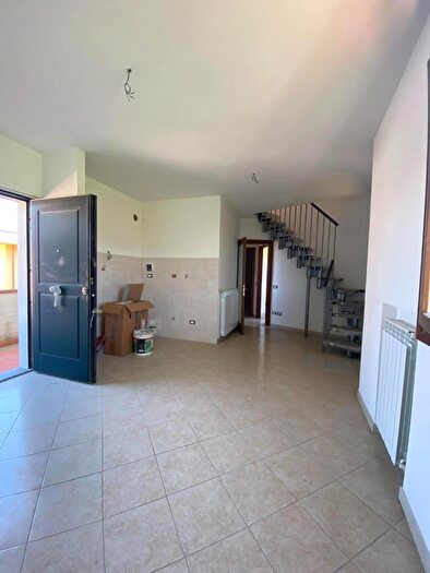 Appartamento con 5 locali in vendita in Baccheretana, Carmignano