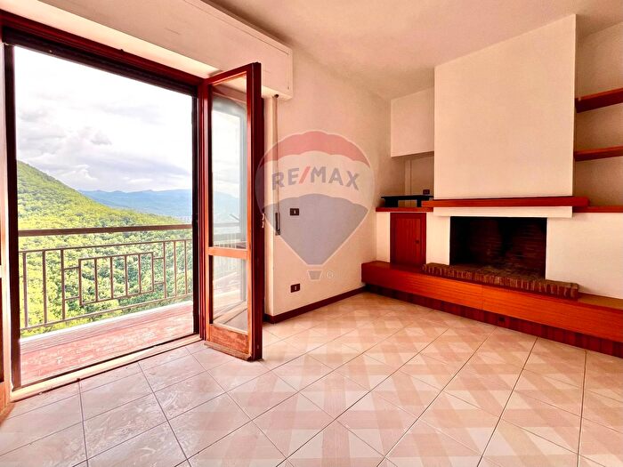 Appartamento con 5 locali in vendita in Via Roma, Colledimezzo