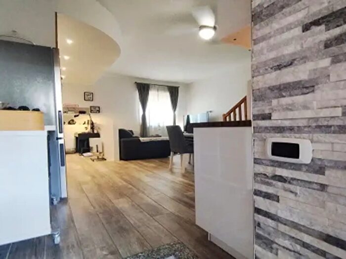 Appartamento trilocale in vendita in Via San Massimo, Sedriano