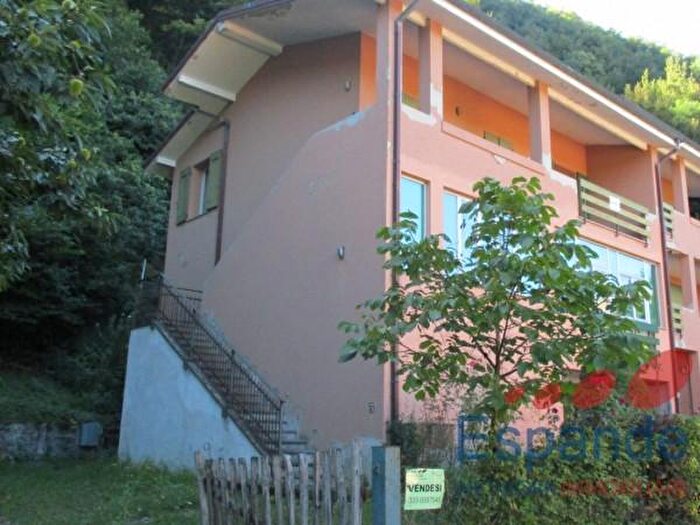 Appartamento quadrilocale in vendita in Lizzano In Belvedere