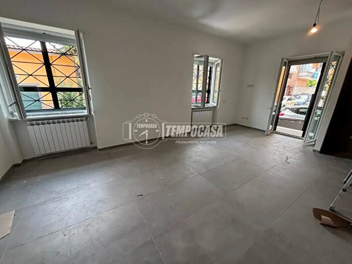 Appartamento quadrilocale in vendita in Via Giacomo Puccini, Giugliano In Campania