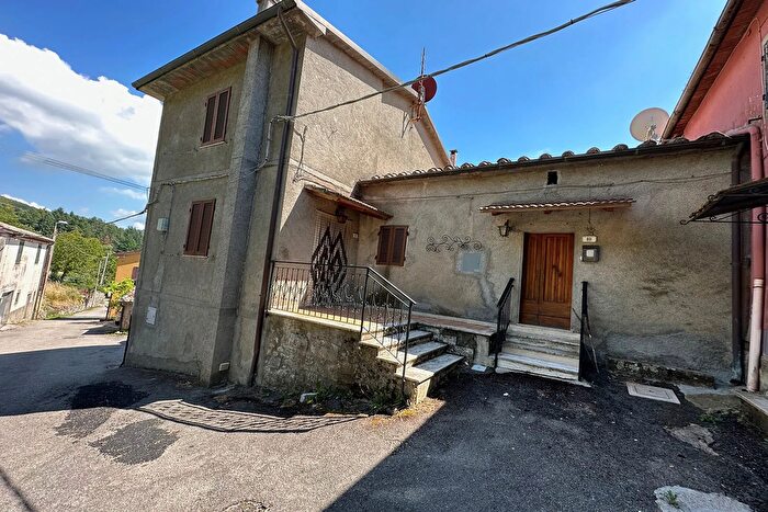 Casa trilocale in vendita in Arcidosso