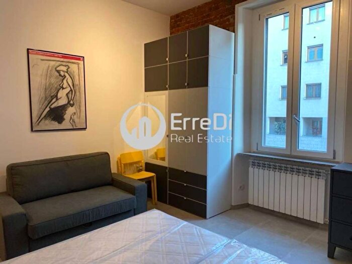 Appartamento bilocale in affitto in via SAVONA, Giambellino, Milano