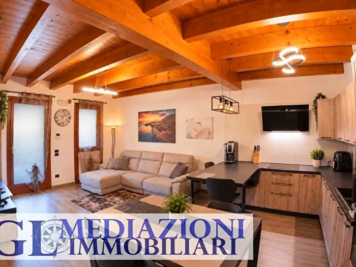 Casa quadrilocale in vendita in Noale