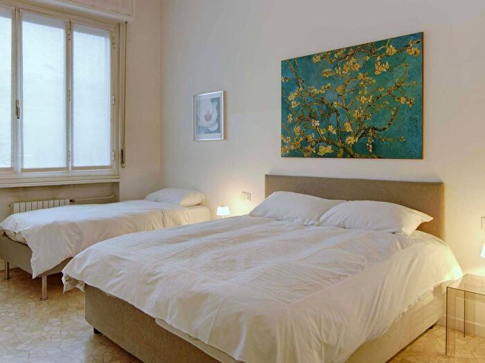 Appartamento bilocale in affitto in Via Giovanni Battista Pergolesi, Centrale, Milano