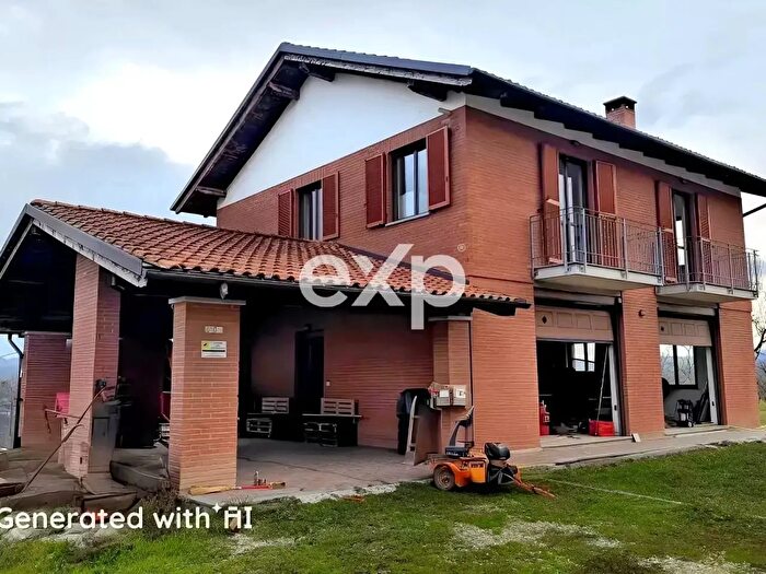 Casa con 6 locali in vendita in Variglie, Asti