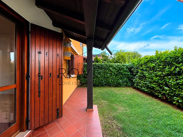 Casa con 5 locali in vendita in Via Artiglieri d'Italia, Casier