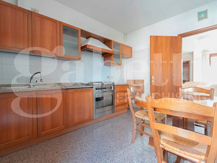 Appartamento quadrilocale in vendita in Via Giuseppe Carducci, Mogliano Veneto