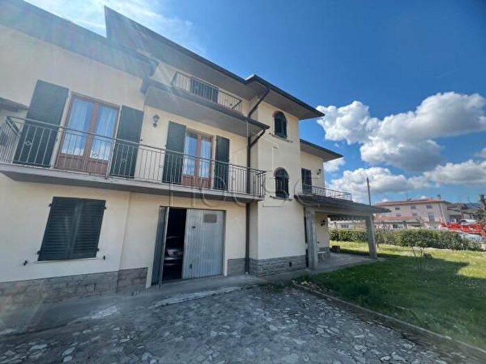 Appartamento quadrilocale in vendita in Pocaia, Monterchi