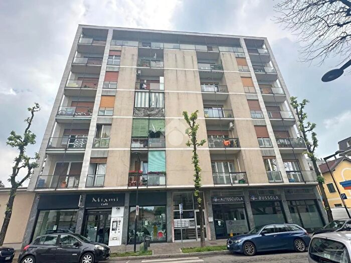 Appartamento bilocale in vendita in Corso Milano, BovisioMasciago
