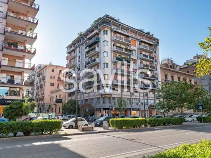 Appartamento trilocale in vendita in Via Messina, Palermo