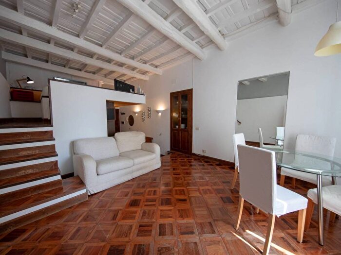 Appartamento bilocale in affitto in Via della Scala, Trastevere, Roma