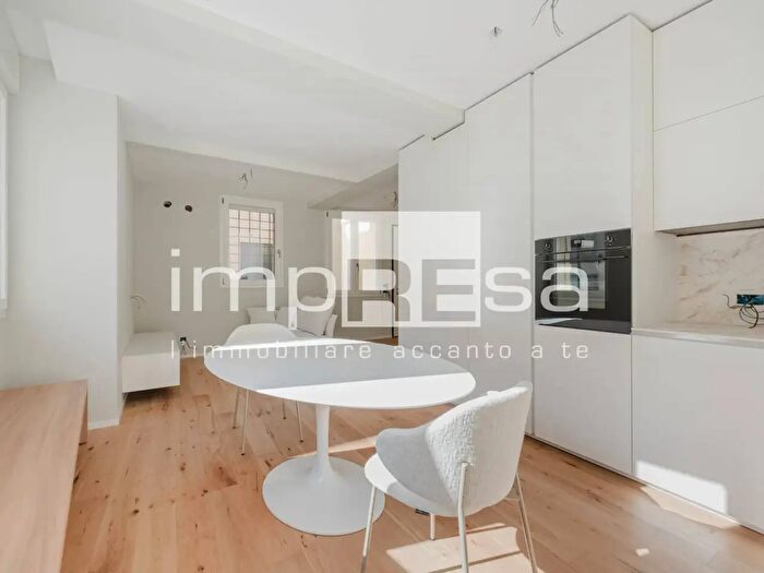 Appartamento trilocale in vendita in Corso del Popolo, Treviso