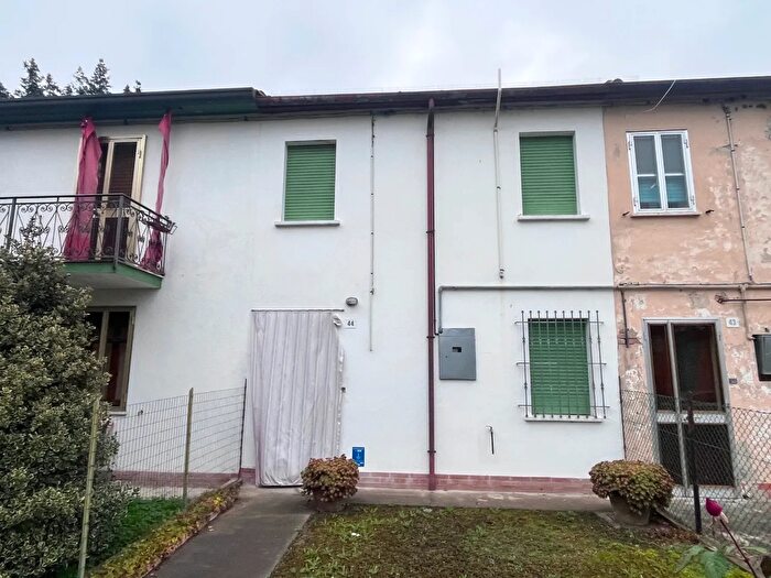 Casa quadrilocale in vendita in Riva del Po