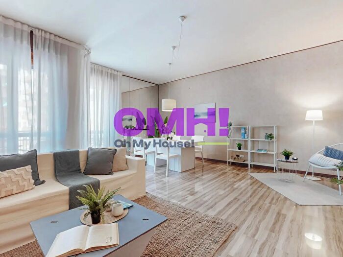 Appartamento trilocale in vendita in Via Gian Pietro Puricelli, Gallarate