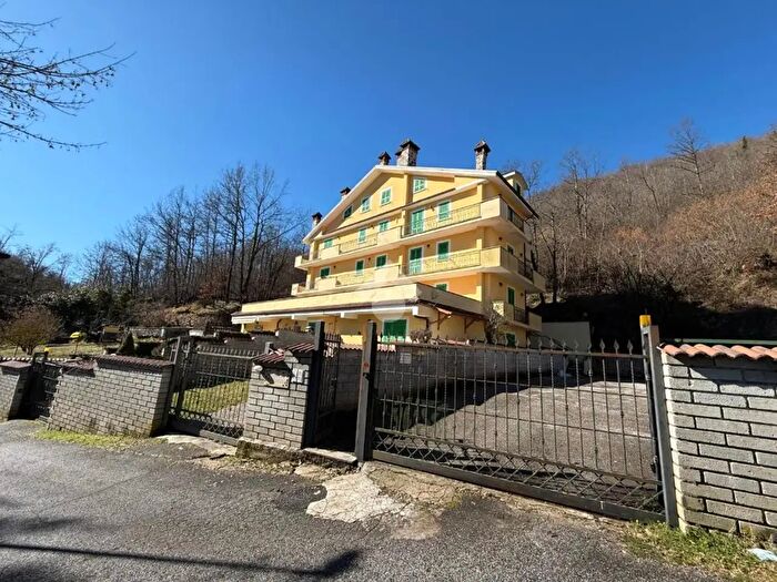 Appartamento trilocale in vendita in Via Pasquale Lolli, Piglio
