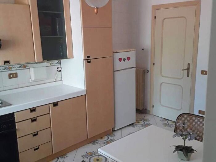 Appartamento bilocale in affitto in Via Giordano Bruno, Mergellina Piedigrotta, Napoli