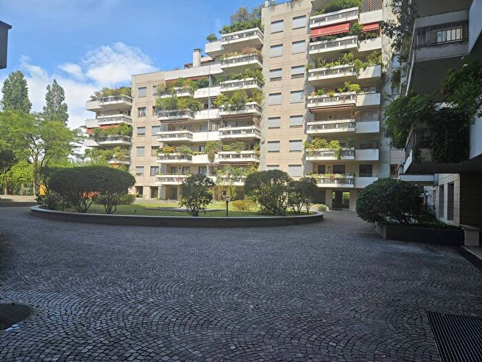 Appartamento trilocale in affitto in Via Giovanni Spadolini, Ripamonti Fondazione Prada, Milano