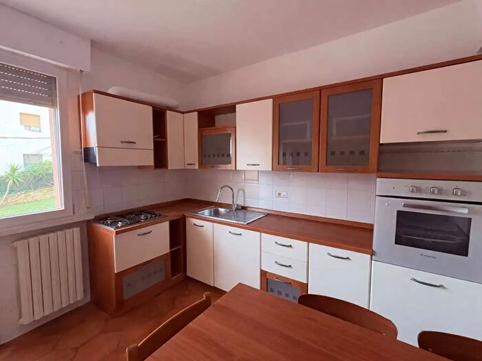Appartamento quadrilocale in affitto in Falconara Marittima